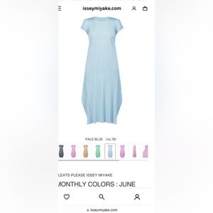 PLEATS PLEASE ISSEY MIYAKE